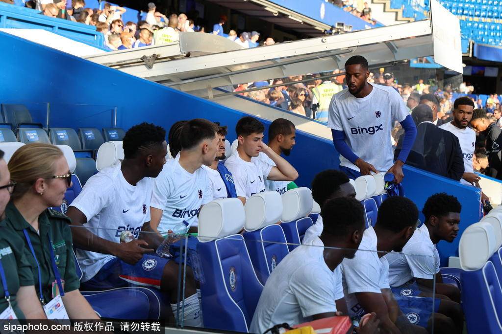 大阪vs相模原_杰克逊在拜仁的未来:40场首发买断条款的背后故事与真相探讨