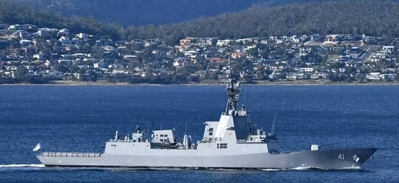 华保斯vs法尔肯贝里 | 加拿大军舰强闯台海华保斯vs法尔肯贝里,仅过了一天,加方便主动向中国示好