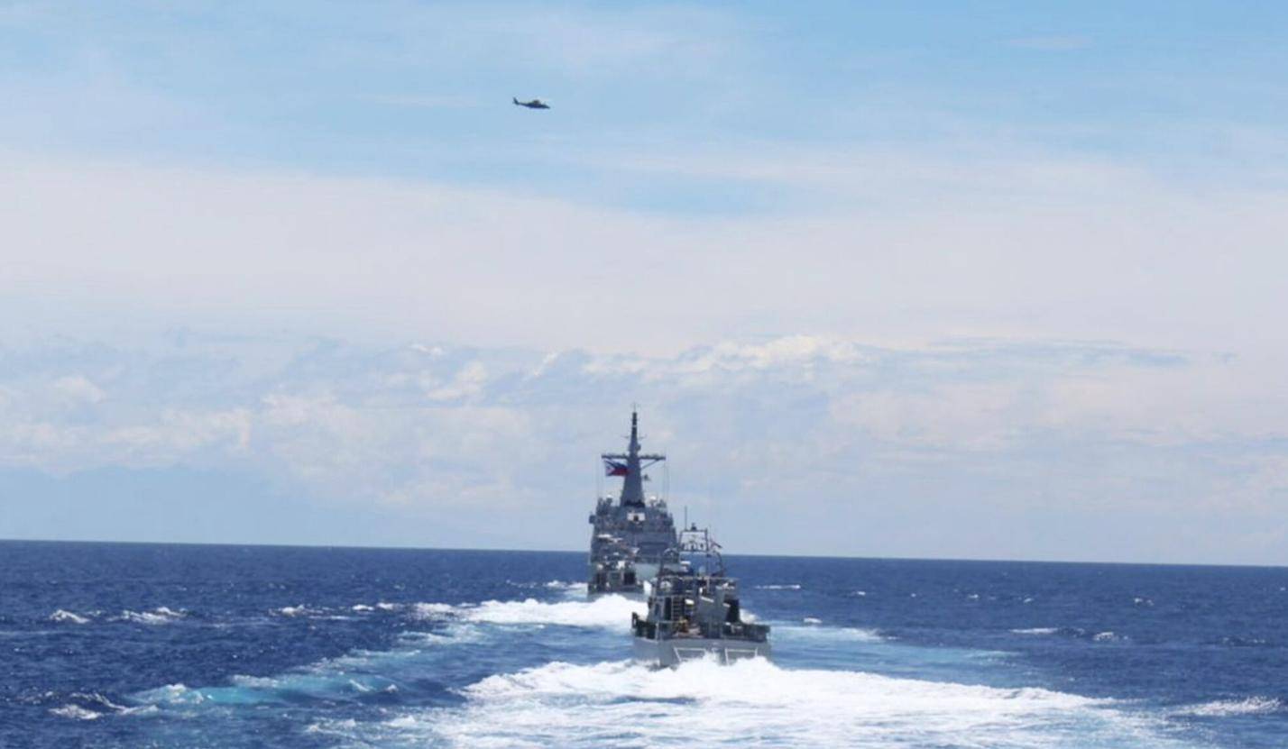 土耳其甲组联赛 | 菲律宾海军精锐尽出土耳其甲组联赛,在黄岩岛附近直接开火,不料下一幕彻底破防