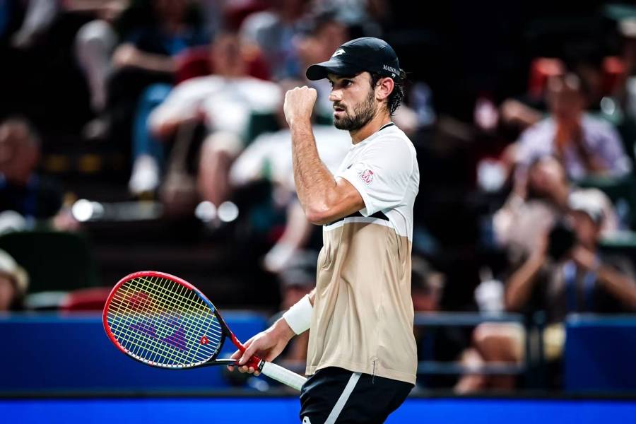 皇冠信用網出租足球_遗憾止步半决赛皇冠信用網出租足球,德约科维奇结束上海大师赛之旅