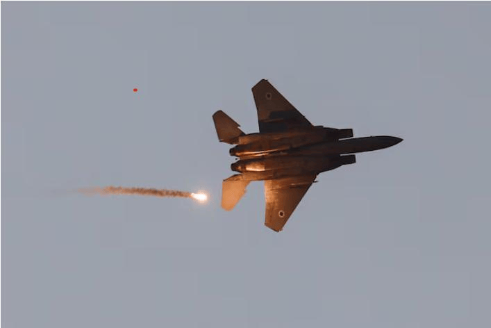 皇冠在线客服_已经晚了？特朗普正评估对伊动武方案皇冠在线客服，神秘强援已帮助伊朗切断星链！